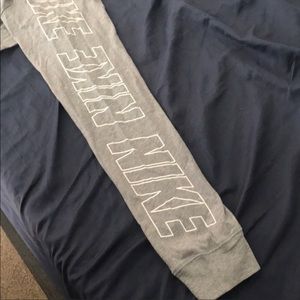 NIKE ATHLETIC FIT HYBRID LONG SLEEVE